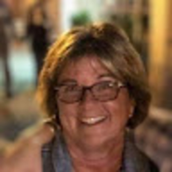 Meet your Posher, Patti - Picture 1 of 1